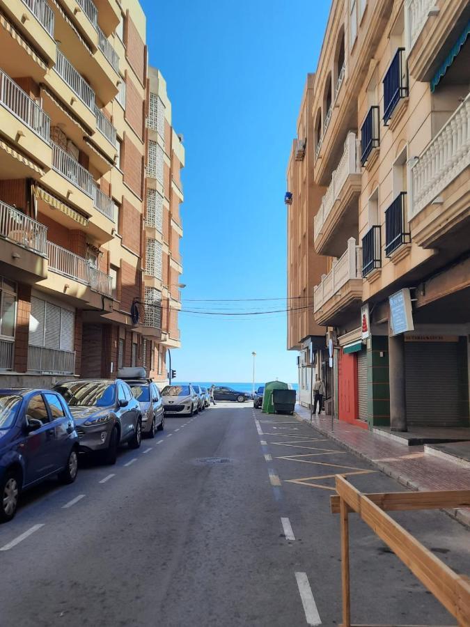 Студия На Белоснежном Пляже Los Locos Torrevieja Kültér fotó